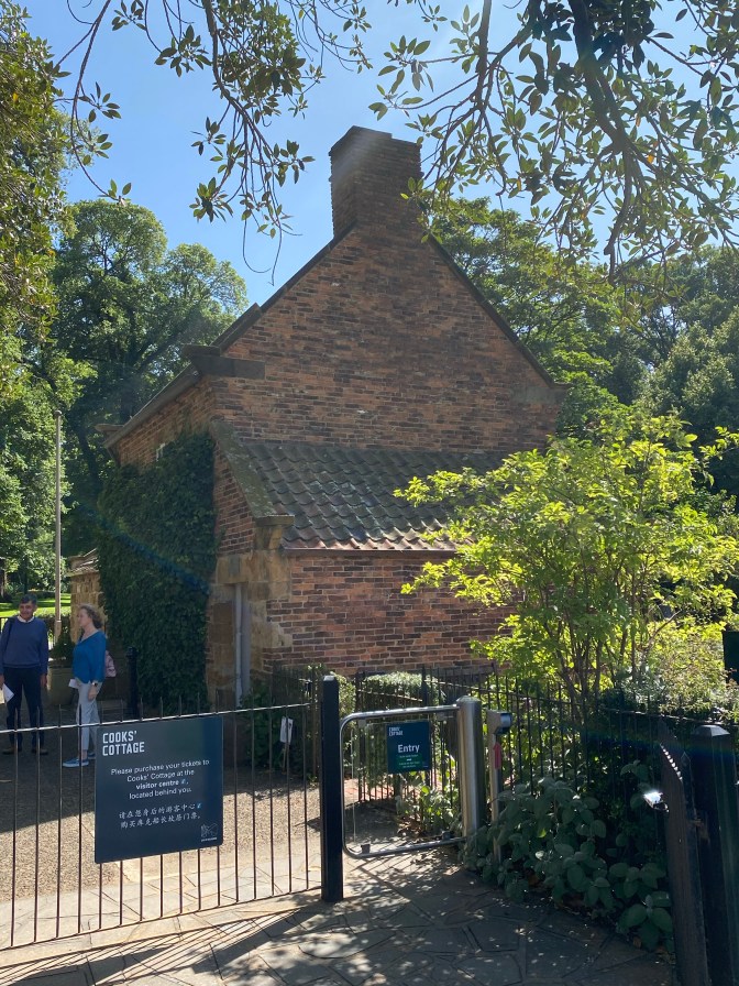 E2E5B1D7-57FA-4AB7-85DA-ECF04CD6D9E8